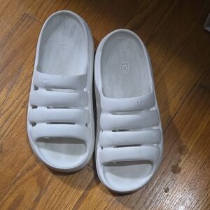 UGG White Sandals Minimalist Comfort
